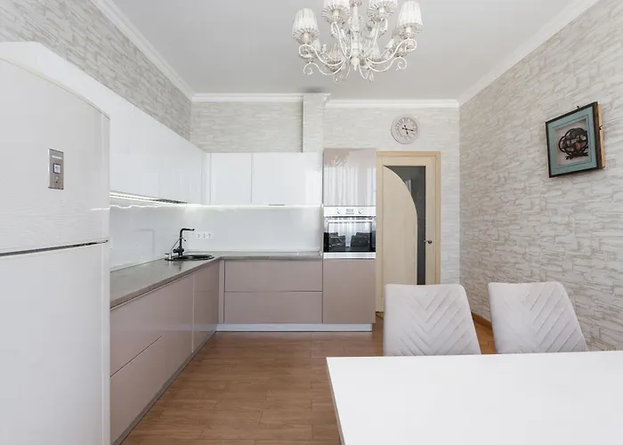 с двумя спальнями в центре города *